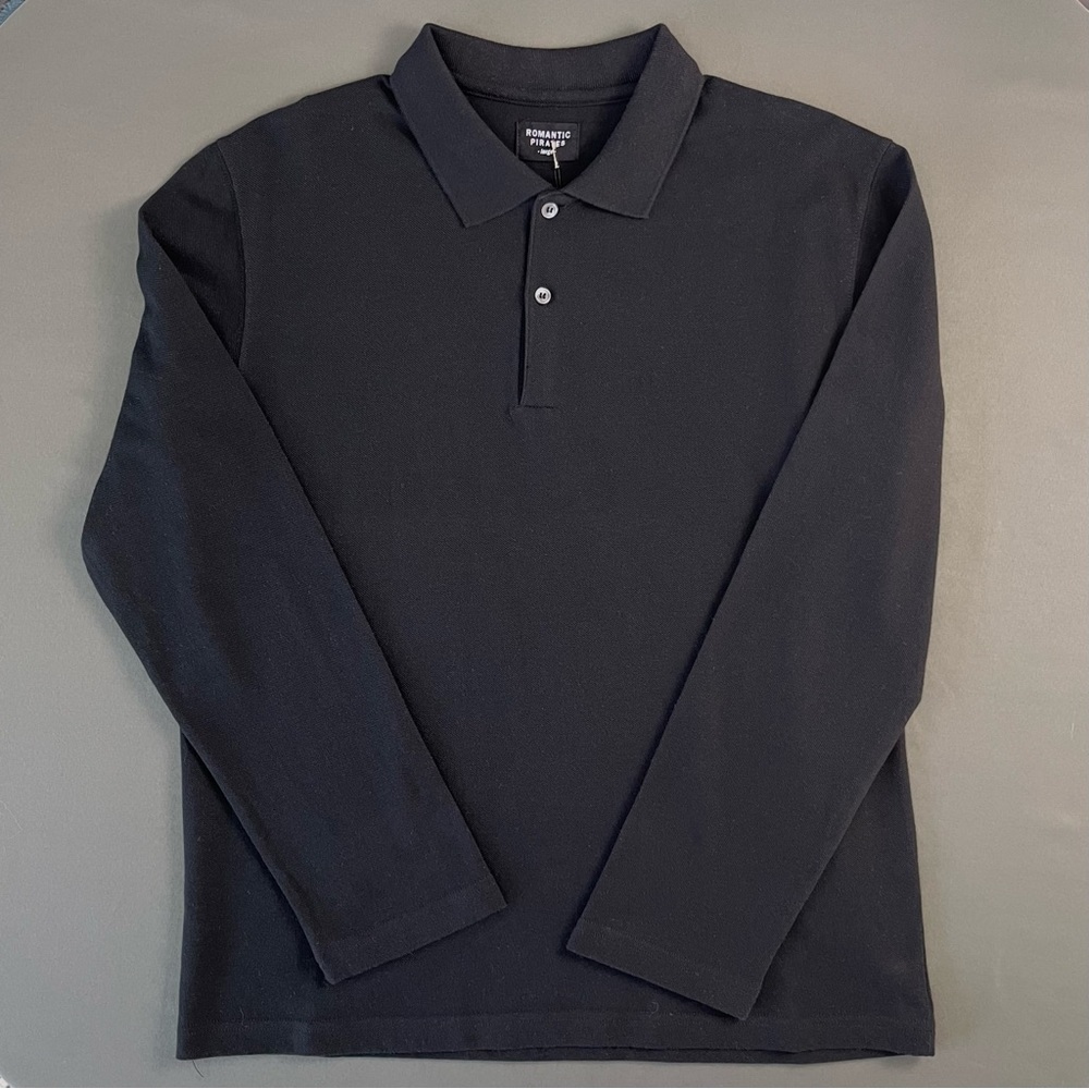 Men’s long sleeves polo style shirt. Cotton Black. Korean brand Romantic Pirates